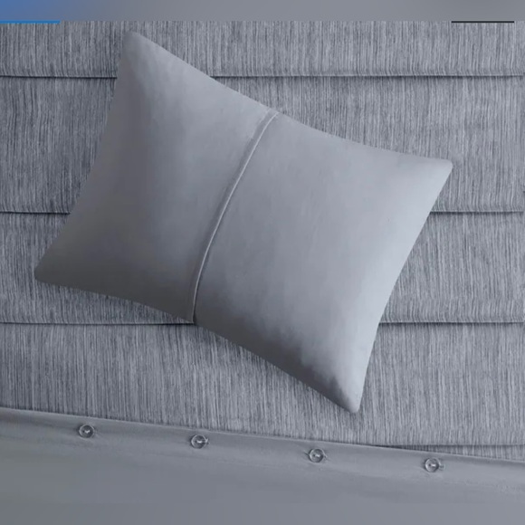 Beautyrest Maddox 3 Pc Striated Cationic Dyed Oversized Duvet Cover Set w Pleats - Picture 6 of 10